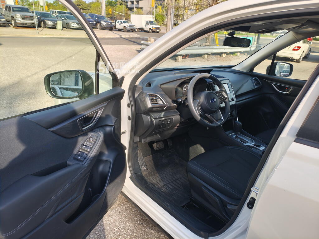 2024 Subaru Forester view 3