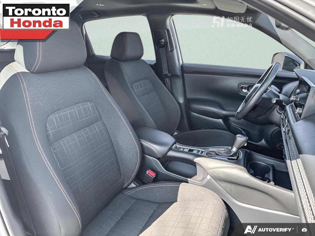 2024 Honda HR-V view 8