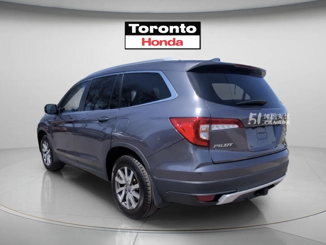 2021 Honda Pilot view 4