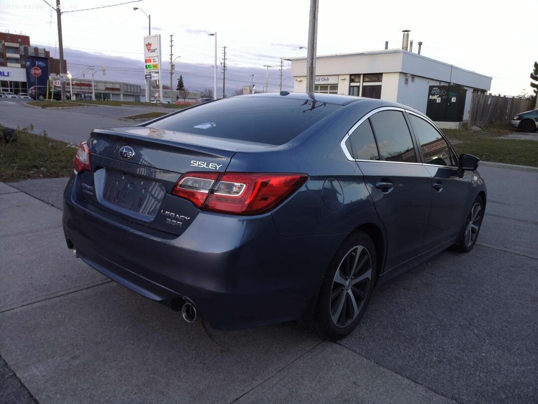 2016 Subaru Legacy view 4