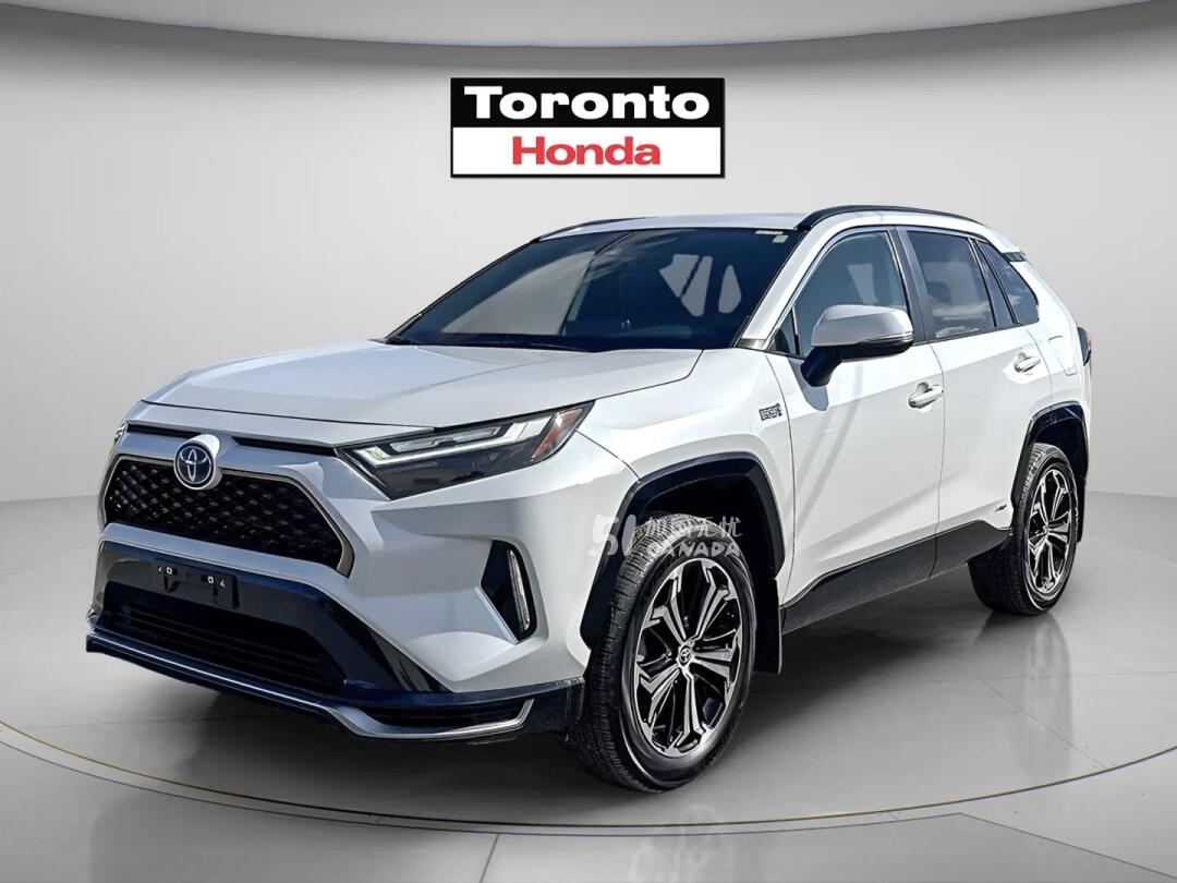2023 Toyota RAV 4 view 2