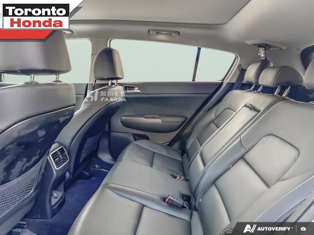 2022 Kia Sportage view 9