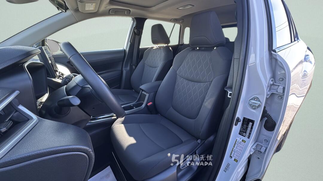2025 Toyota Corolla view 6