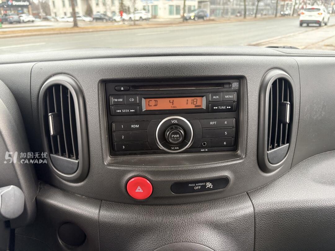 2009 Nissan Cube view 9