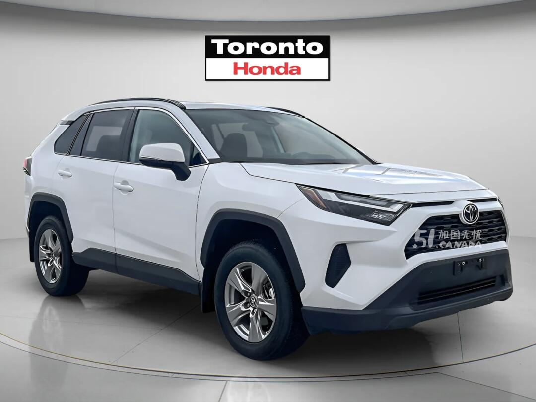 2025 Toyota RAV 4 view 1