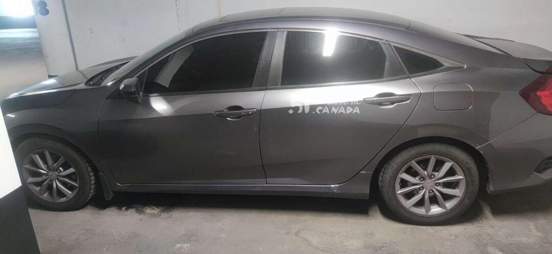 2016 Honda Civic view 9