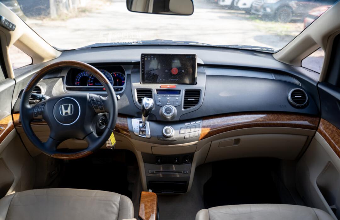 2008 Honda Odyssey view 2