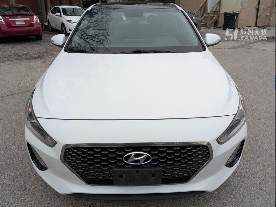 2018 Hyundai Elantra view 2