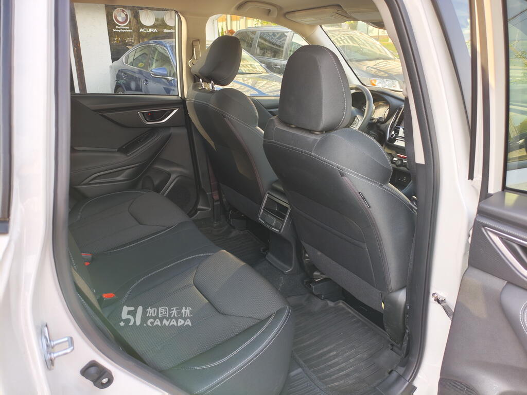 2024 Subaru Forester view 9