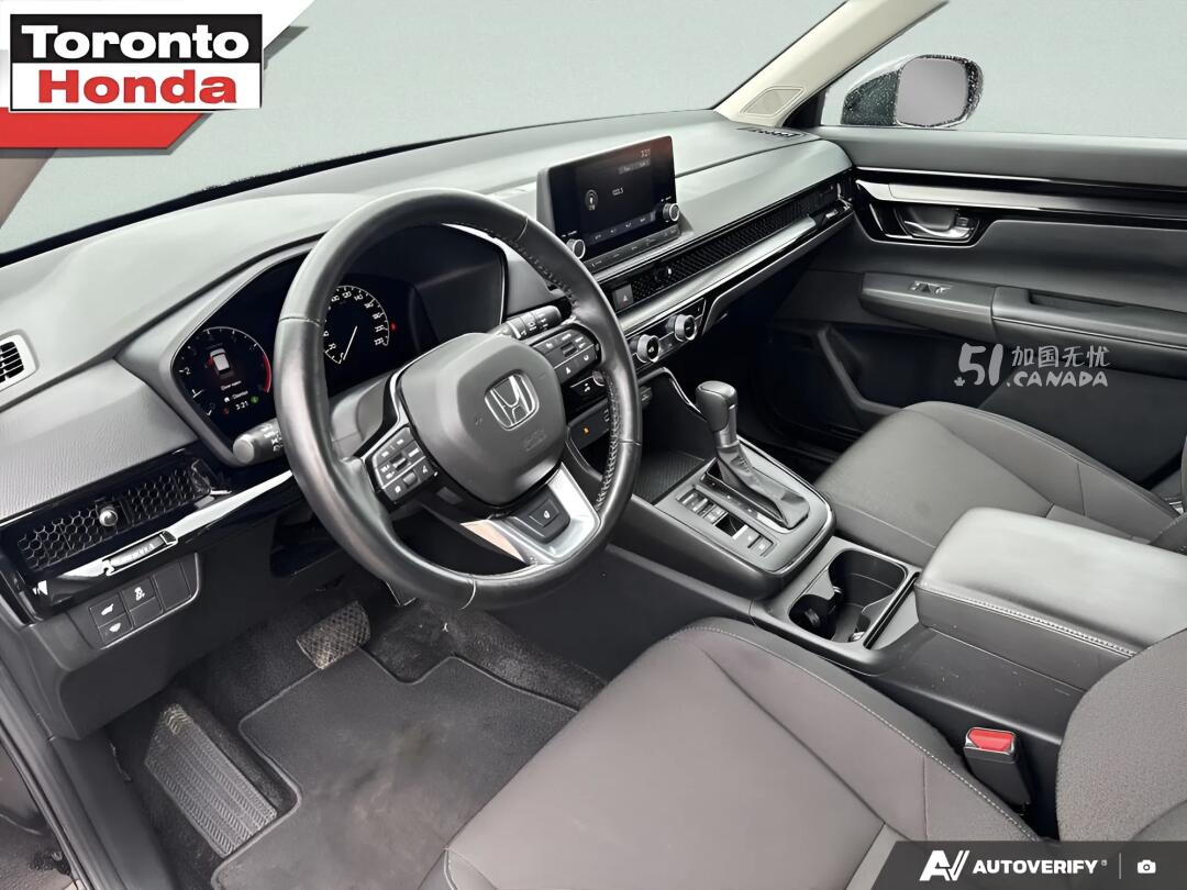 2025 Honda CR-V view 7
