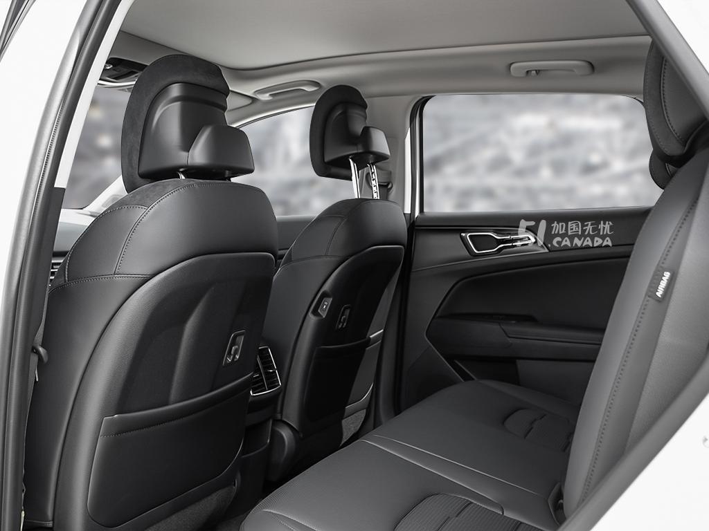 2026 Kia Sportage Hybrid view 2