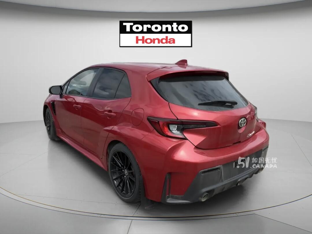 2024 Toyota Corolla view 3