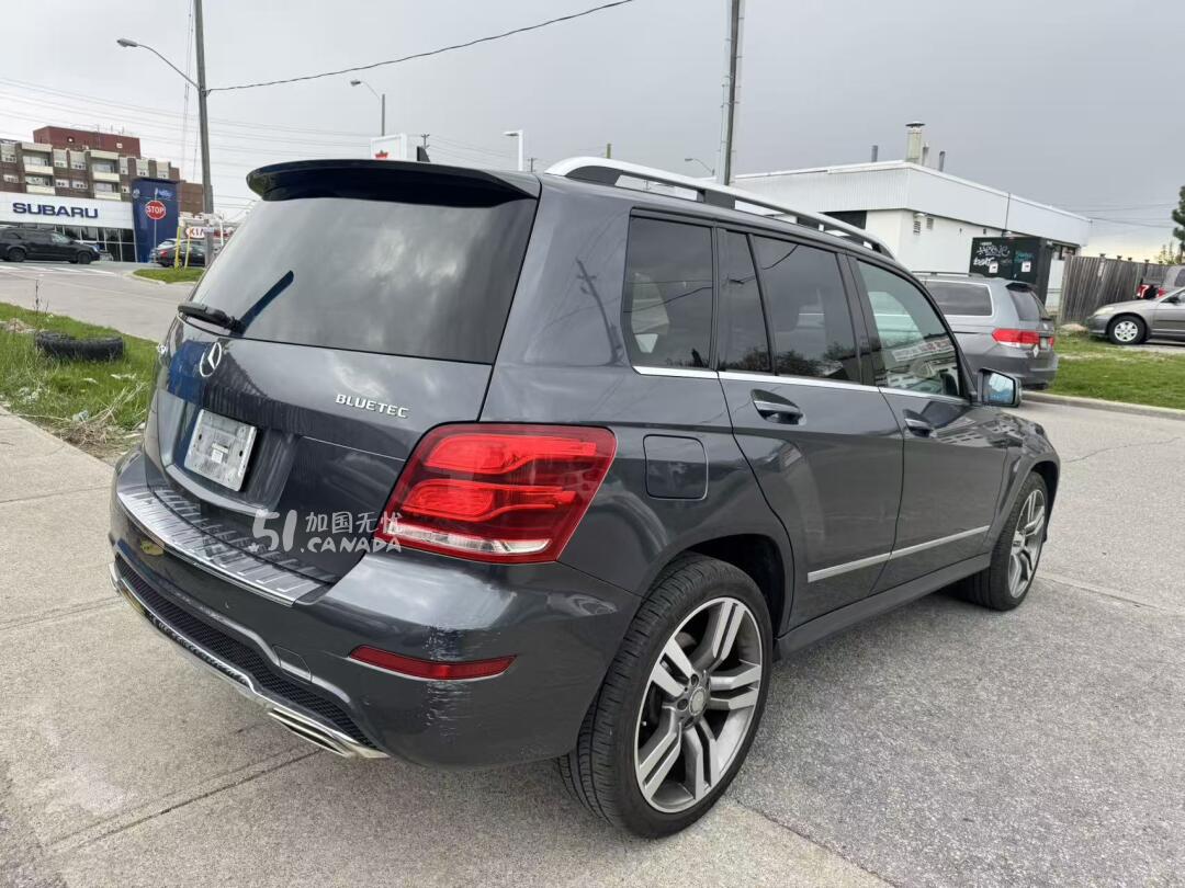 2015 Mercedes-Benz GLK view 4