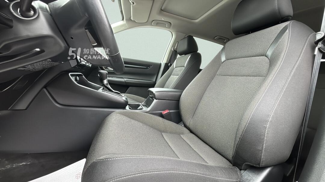 2025 Honda CR-V view 5