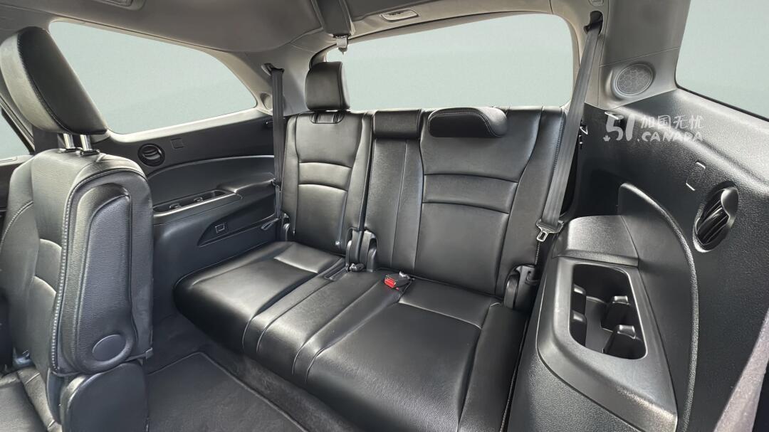 2022 Honda Pilot view 9