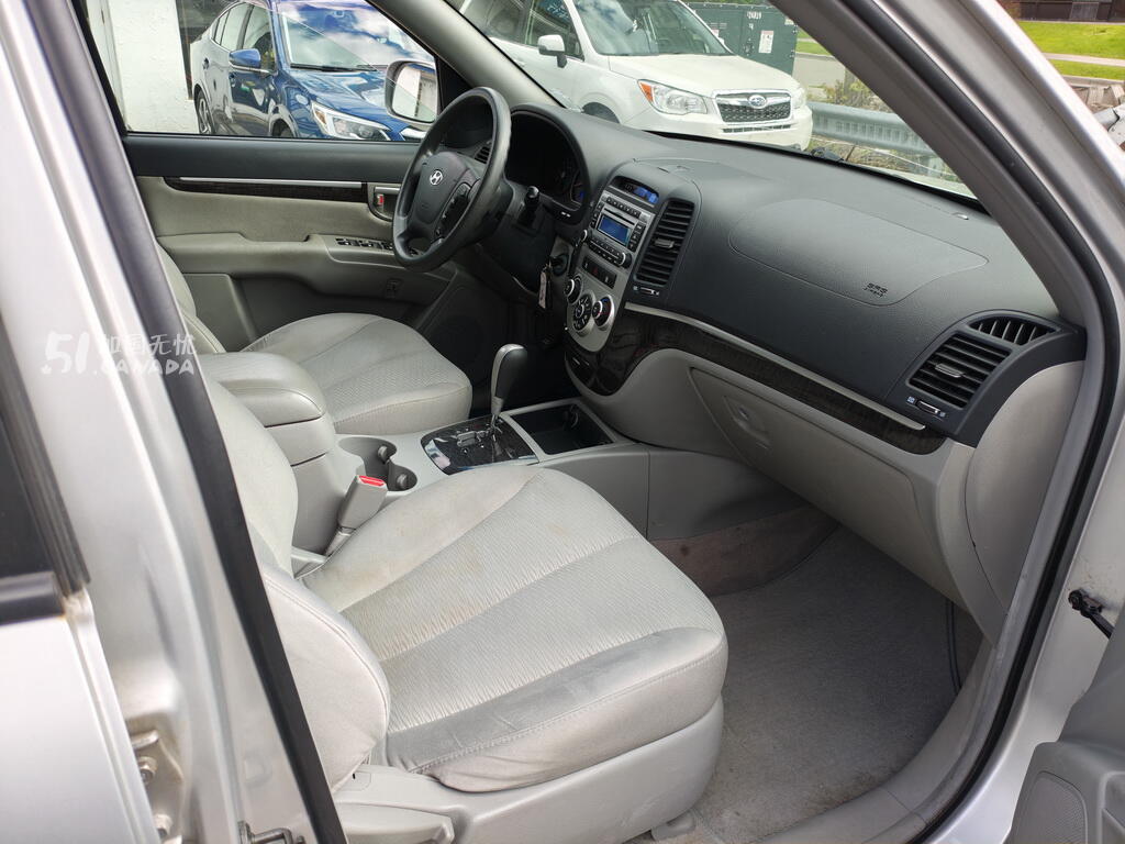 2007 Hyundai Santa Fe view 8