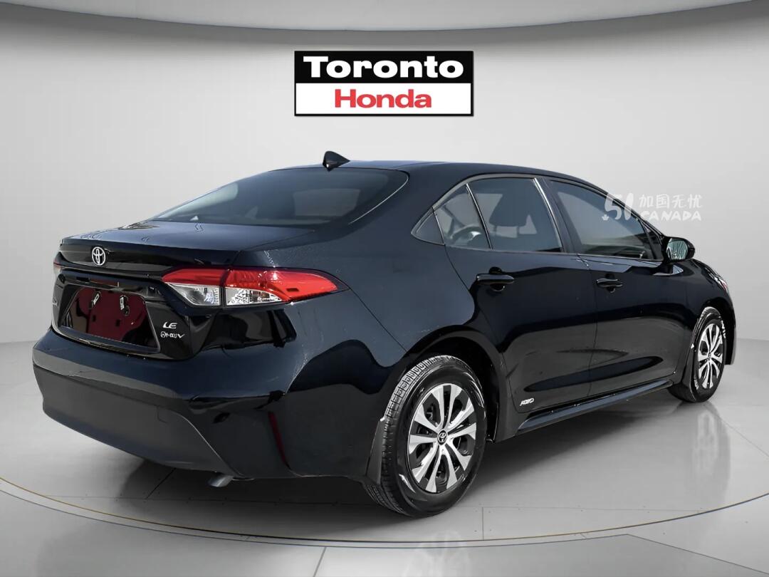 2025 Toyota Corolla view 3