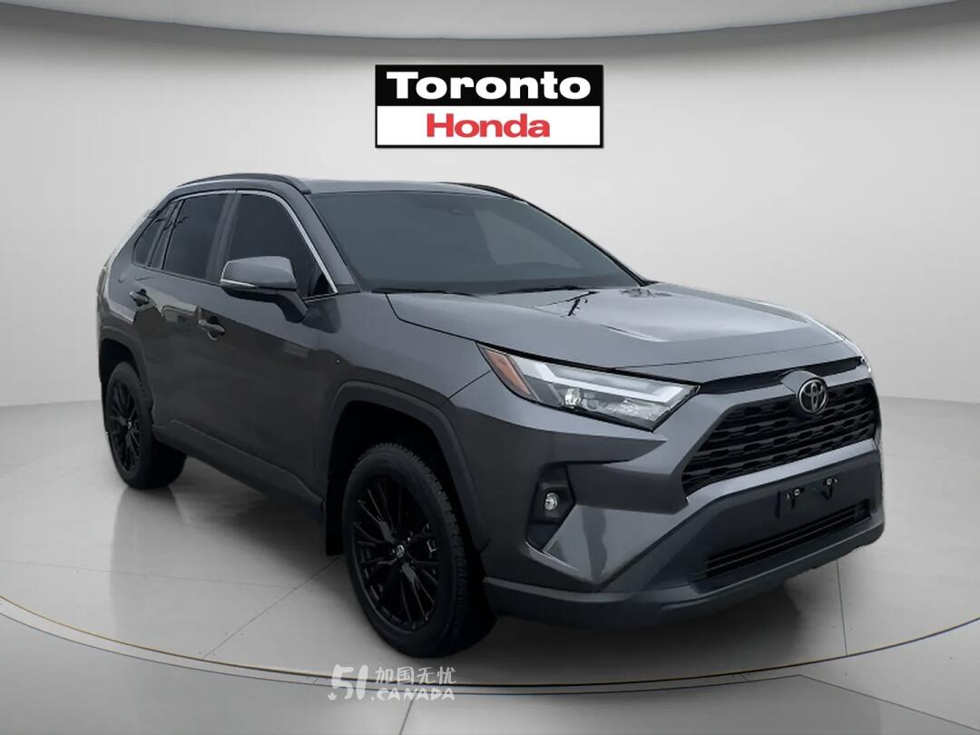 2025 Toyota RAV 4 view 2
