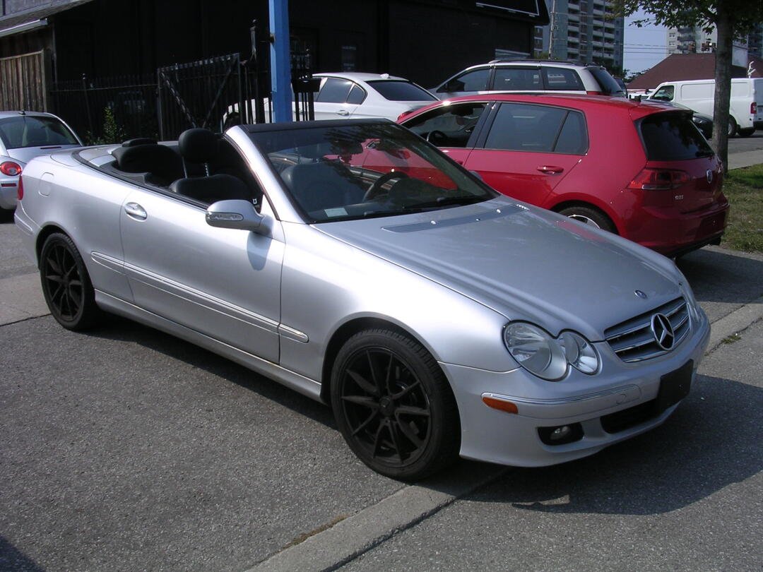 2006 Mercedes-Benz CLK view 4