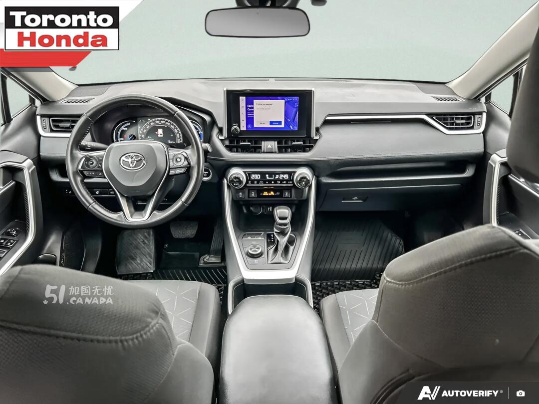 2023 Toyota RAV 4 view 6