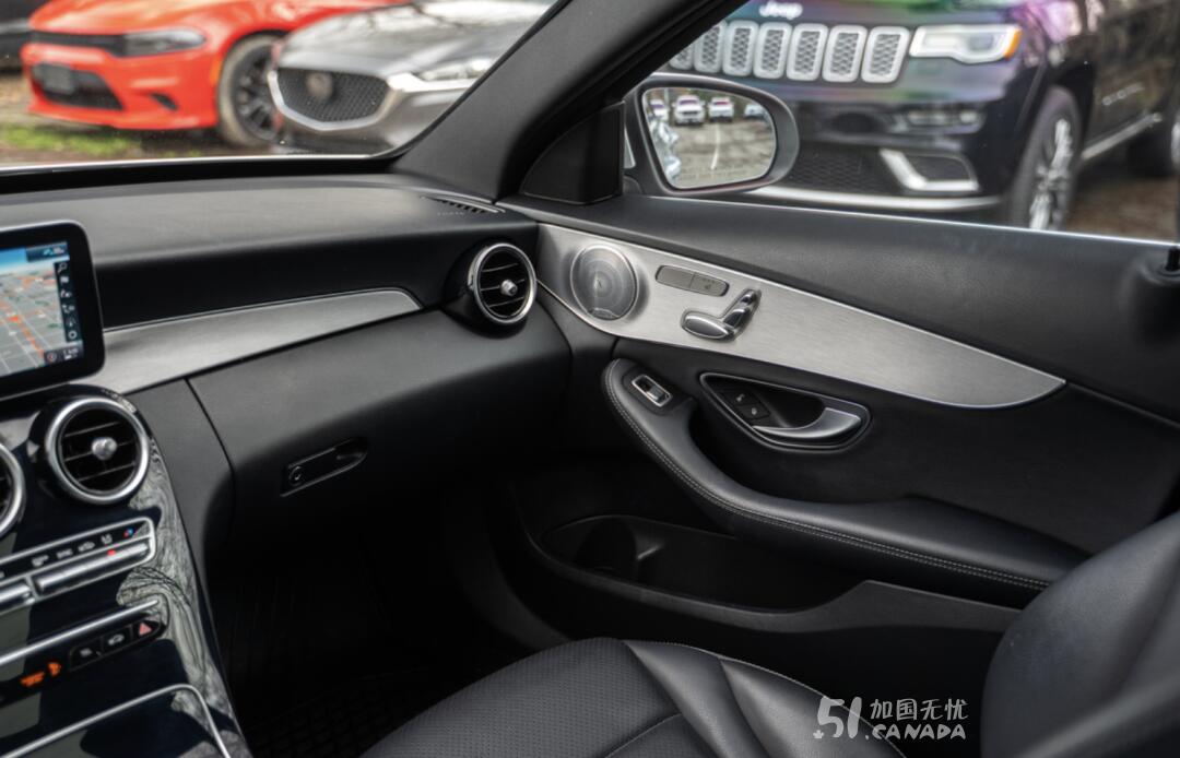 2019 Mercedes-Benz C-Class view 8