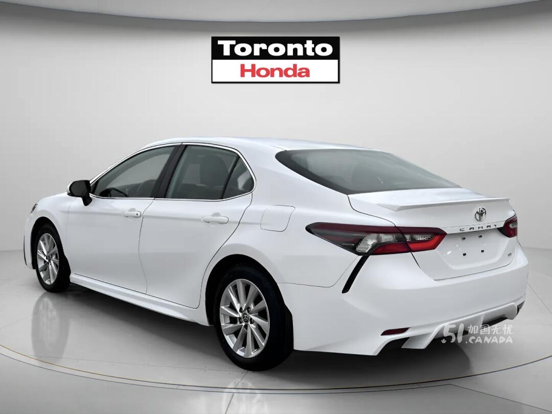 2024 Toyota Camry view 4