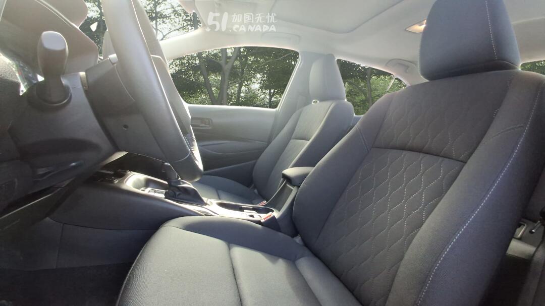 2025 Toyota Corolla view 6