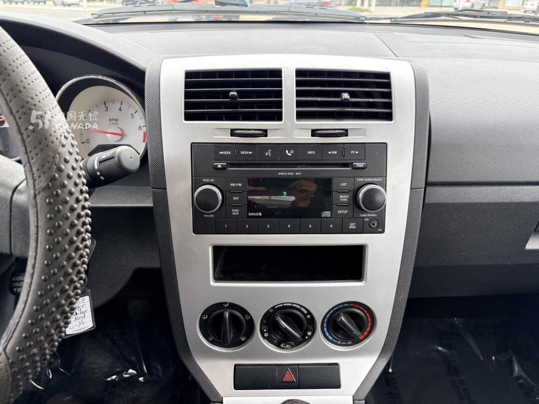 2009 Dodge Caliber view 9
