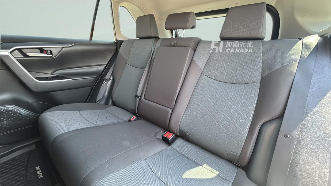 2025 Toyota RAV 4 view 9