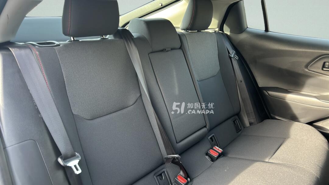 2025 Toyota Prius view 8
