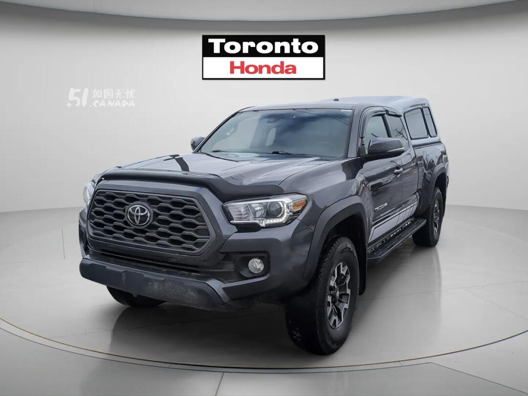 2023 Toyota Tacoma view 1