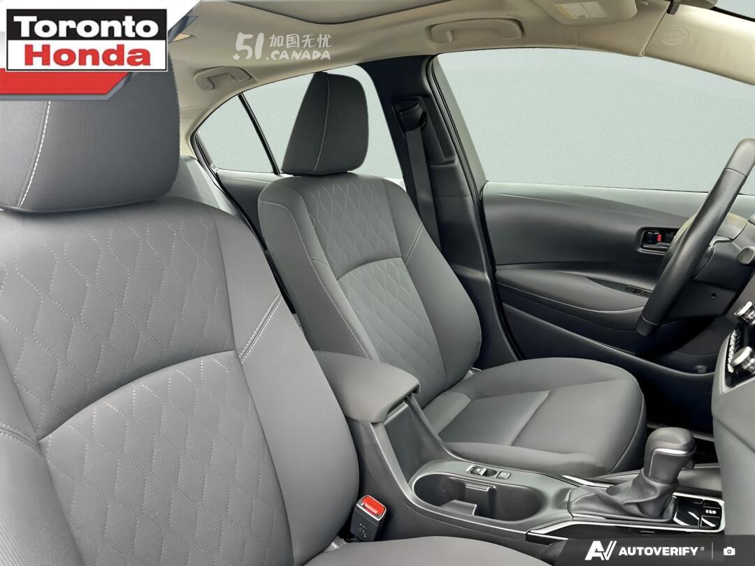 2025 Toyota Corolla view 5