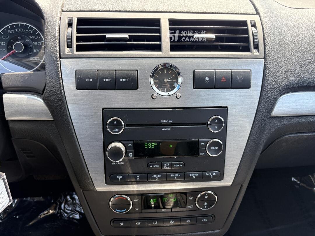 2009 Ford Fusion view 9