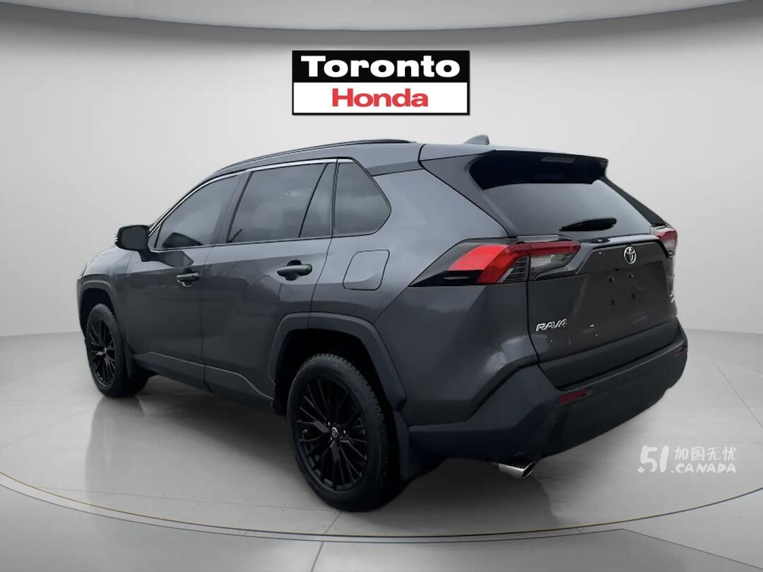 2025 Toyota RAV 4 view 3