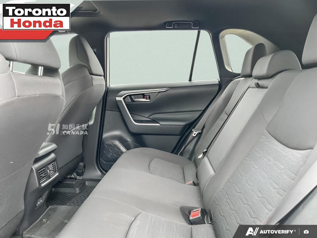 2023 Toyota RAV 4 view 9