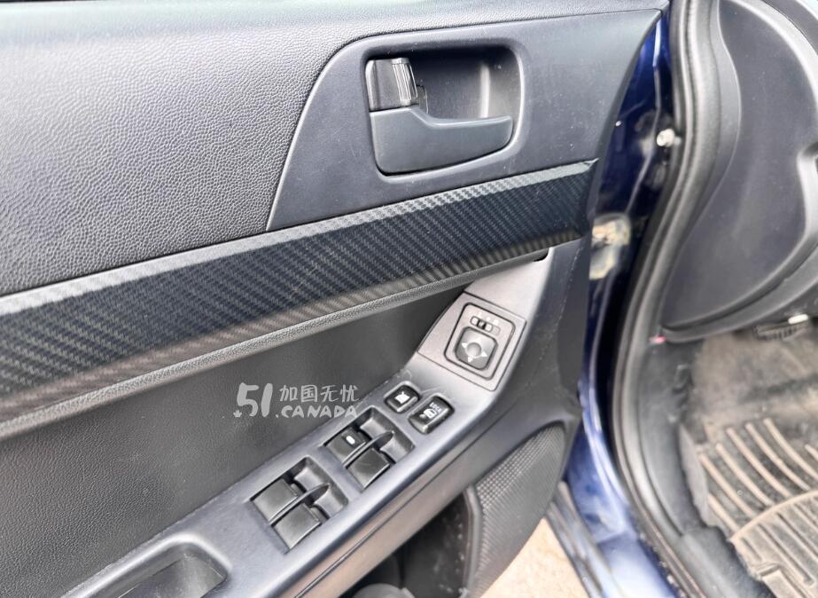 2014 Mitsubishi Lancer view 8