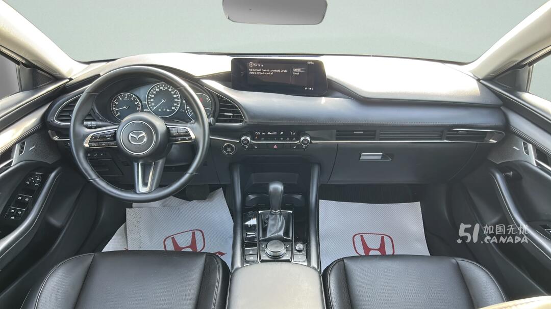 2025 Mazda 3 view 5