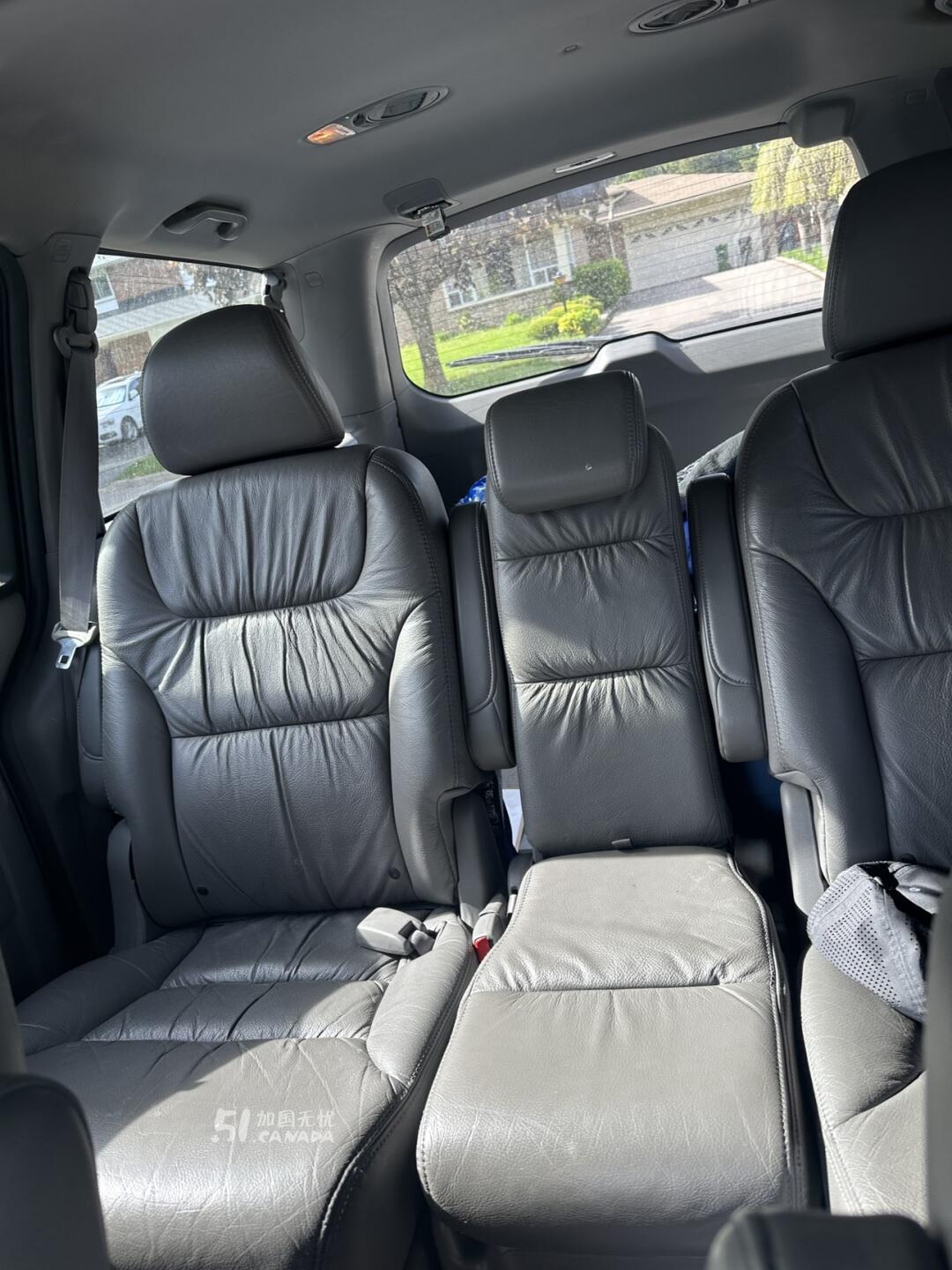 2010 Honda Odyssey view 7