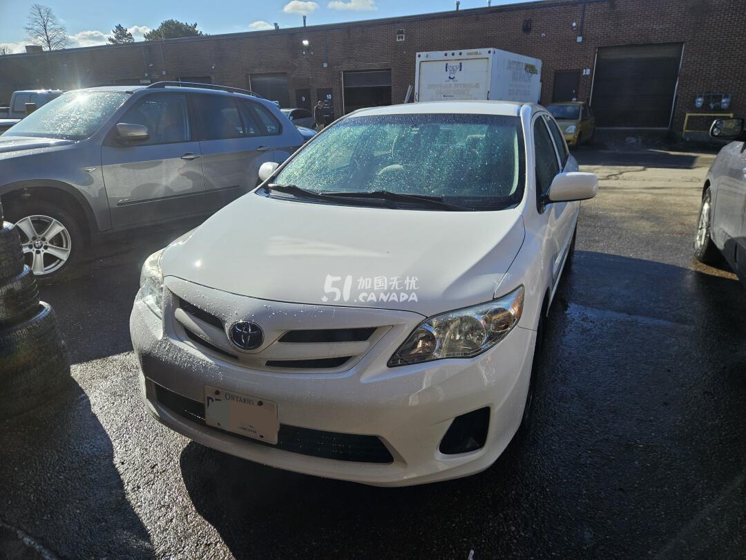 2012 Toyota Corolla view 7