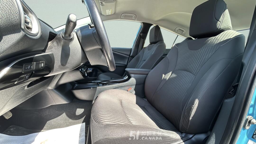 2020 Toyota Prius Prime view 6