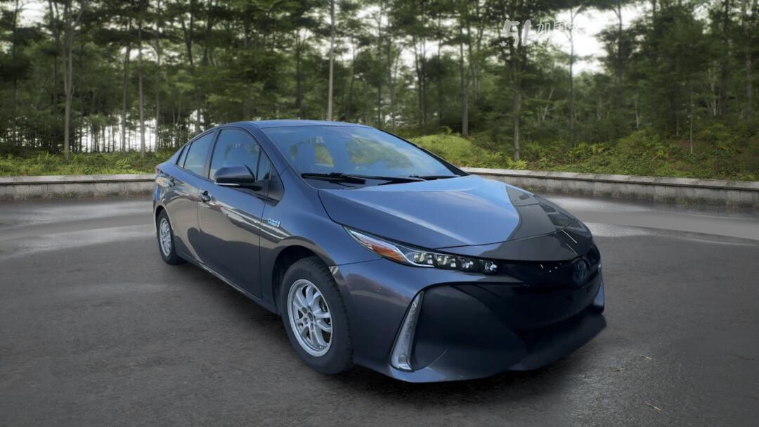 2021 Toyota Prius Prime view 2
