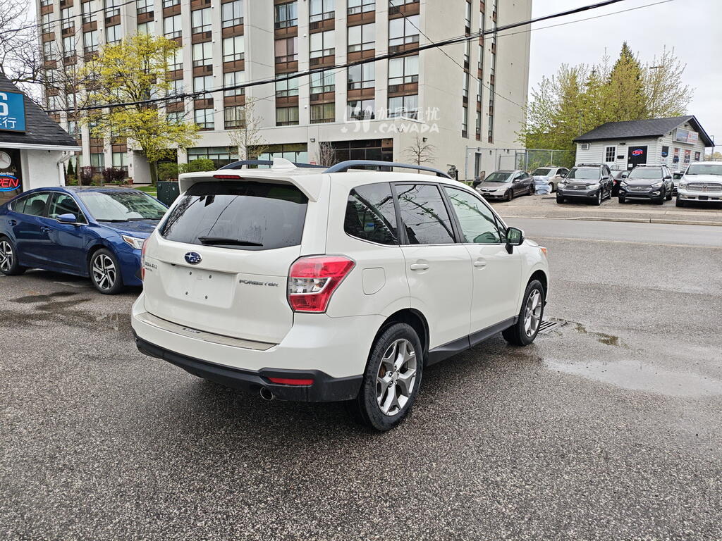 2016 Subaru Forester view 2