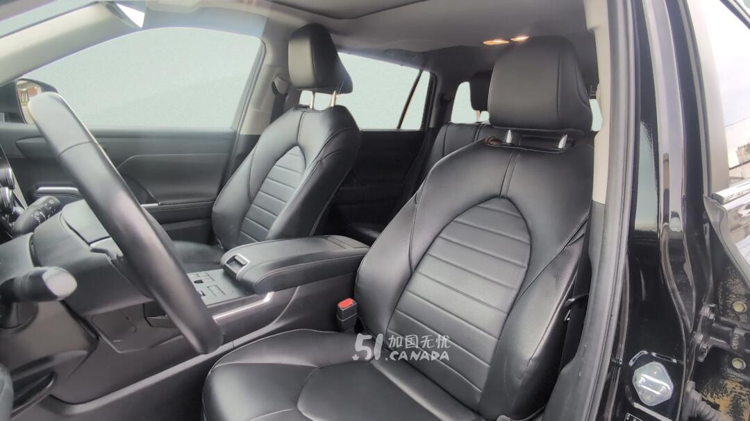 2024 Toyota Highlander view 6