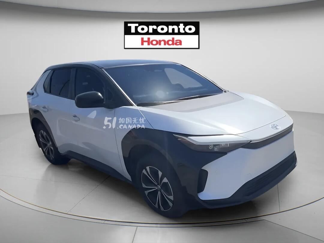 2023 Toyota bZ4X view 1