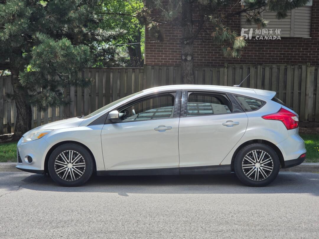 2013 Ford Focus view 6