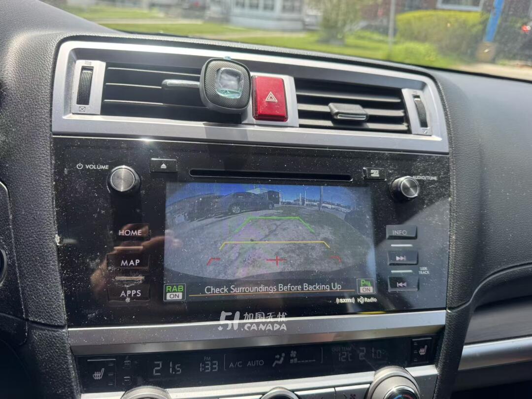 2017 Subaru Legacy view 8