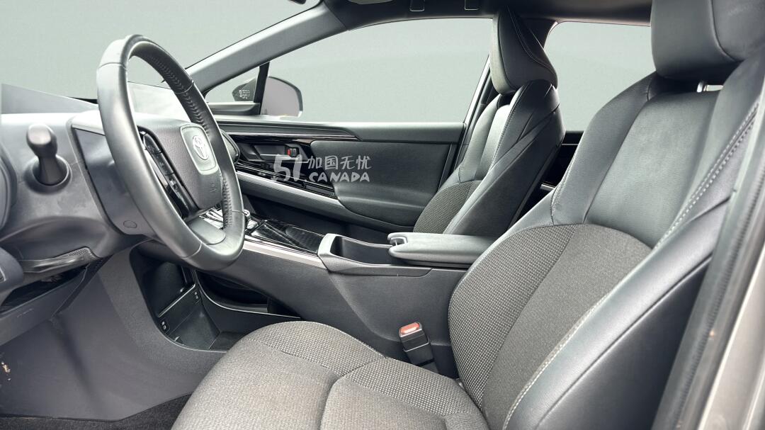 2023 Toyota bZ4X view 6