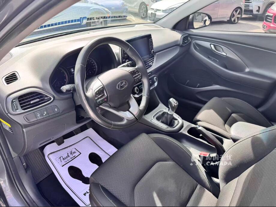 2018 Hyundai Elantra view 8