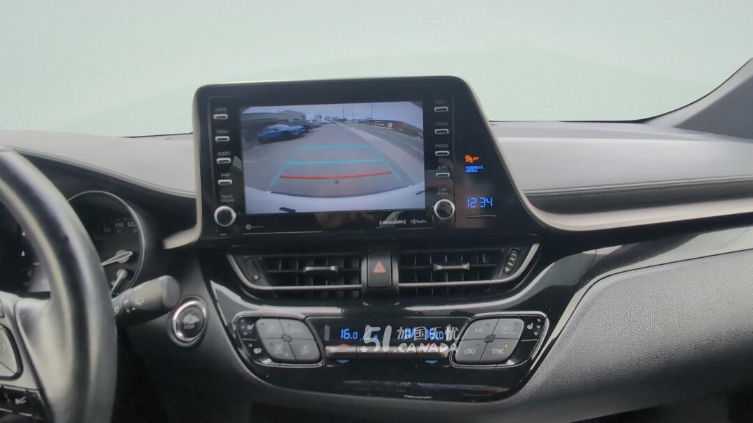 2019 Toyota C-HR view 5