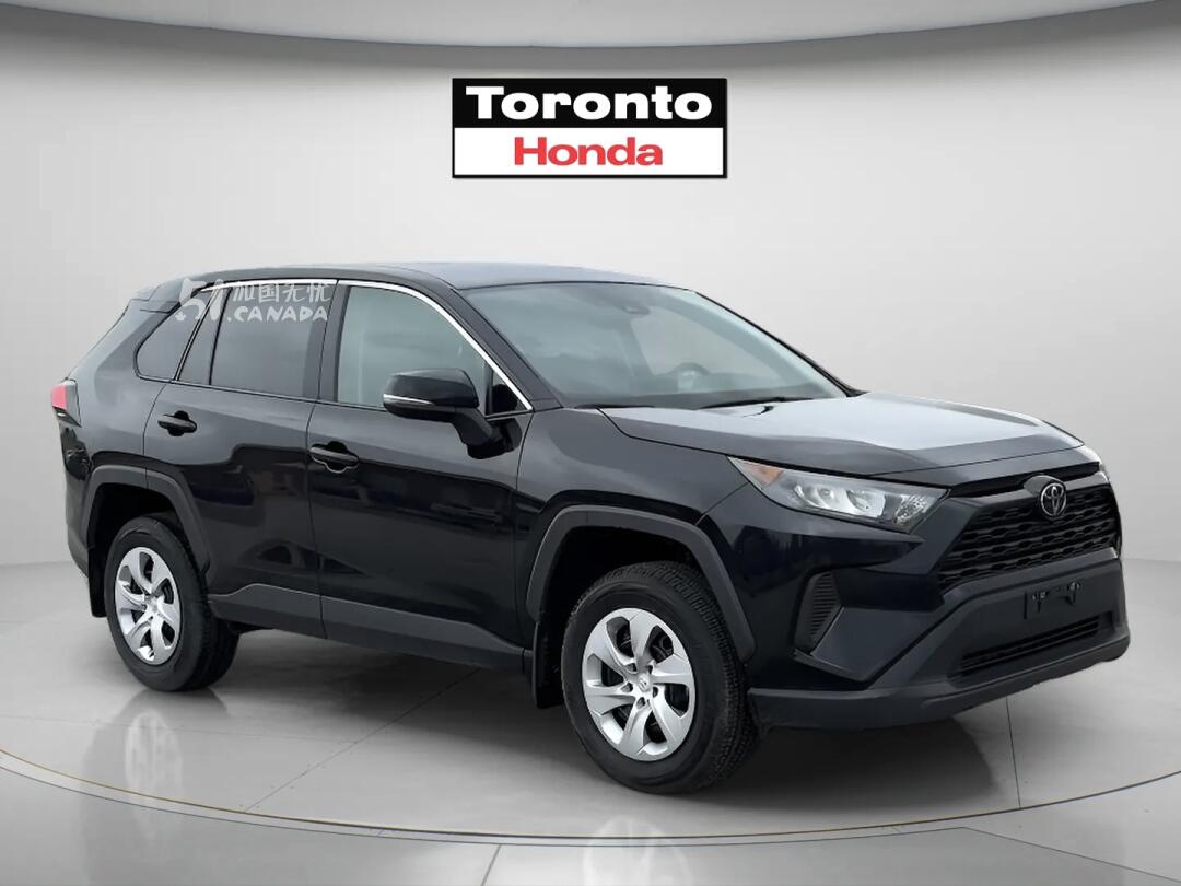 2025 Toyota RAV 4 view 2